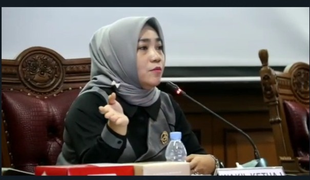 Wakil Ketua 1 DPRD Kutai Timur (Kutim), Asti Mazar