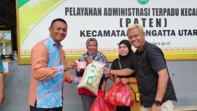 Dinas Perindustrian dan Perdagangan (Disperindag) Kutai Timur (Kutim) menggelar pasar di Kantor Desa Sangatta Selatan, Kecamatan Sangatta Selatan, Kutim.