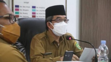 Bupati Kabupaten Kutai Timur (Kutim) Ardiansyah Sulaiman targetkan pengerjaan pelabuhan kenyang paling lambat rampung pada 2023 mendatang karena akan banyak keuntungan yang diharapkan