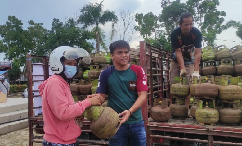 Pemerintah perlu memperhatikan, karena agen, lokasi, bahkan gerai ritel sulit ditemukan. Sehingga wajib menjadi perhatian bagi pemerintah.
